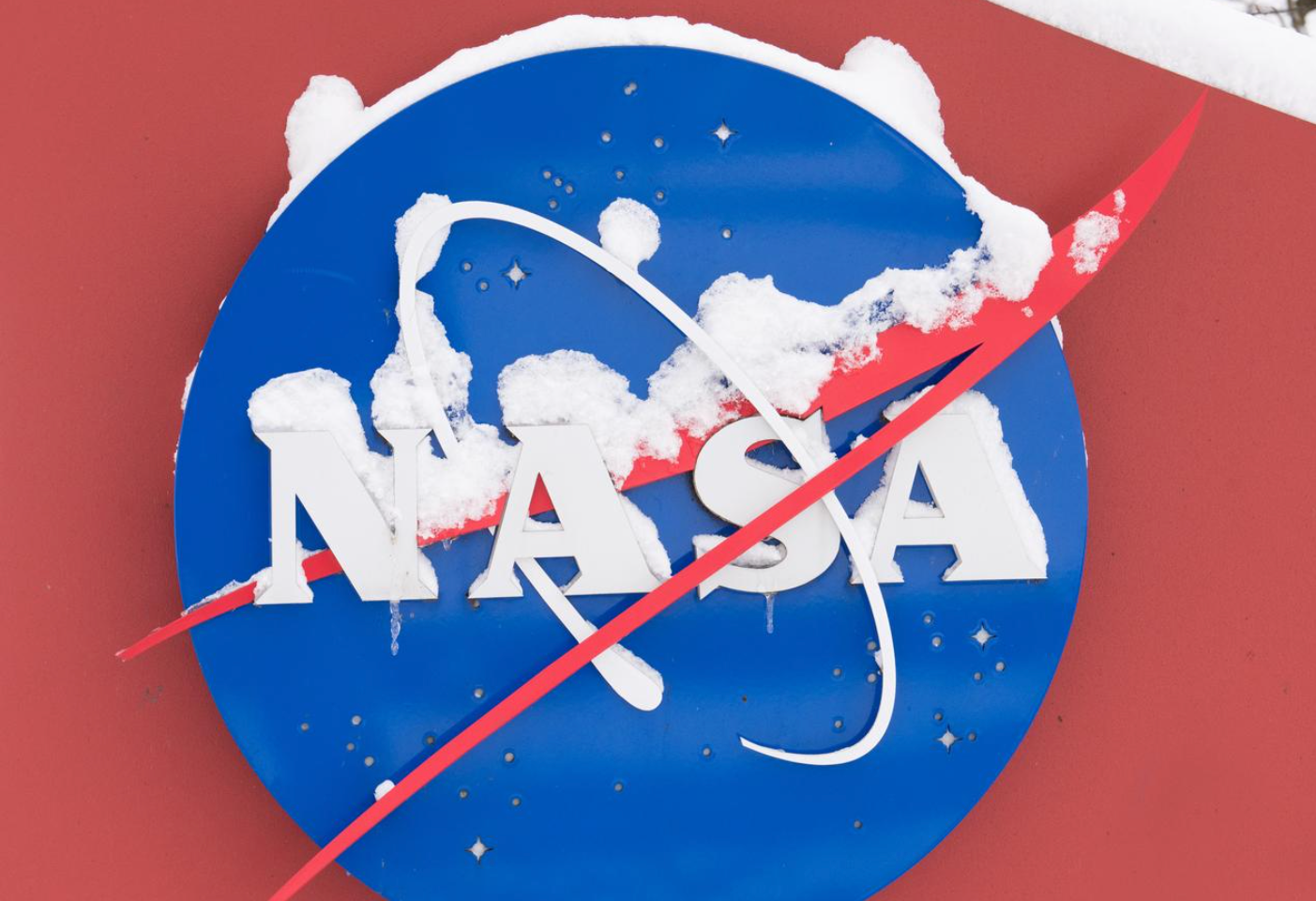 SpaceTracker: Snowstorms in Space!